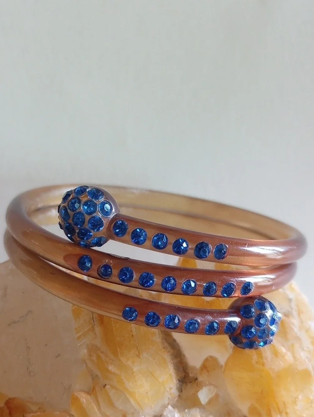 VINTAGE TWO BRACELETS SNAKE BANGLE , STRETCED ENAMEL LINKS  LOT